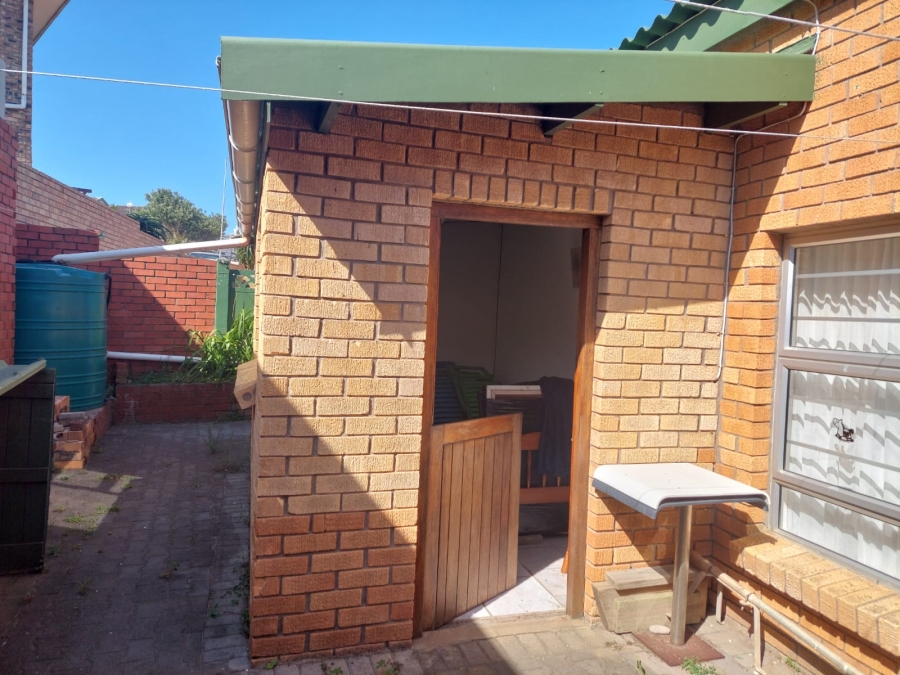 4 Bedroom Property for Sale in Seavale Eastern Cape